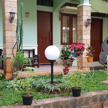 Rumah Satoe Depok Eksteriør billede